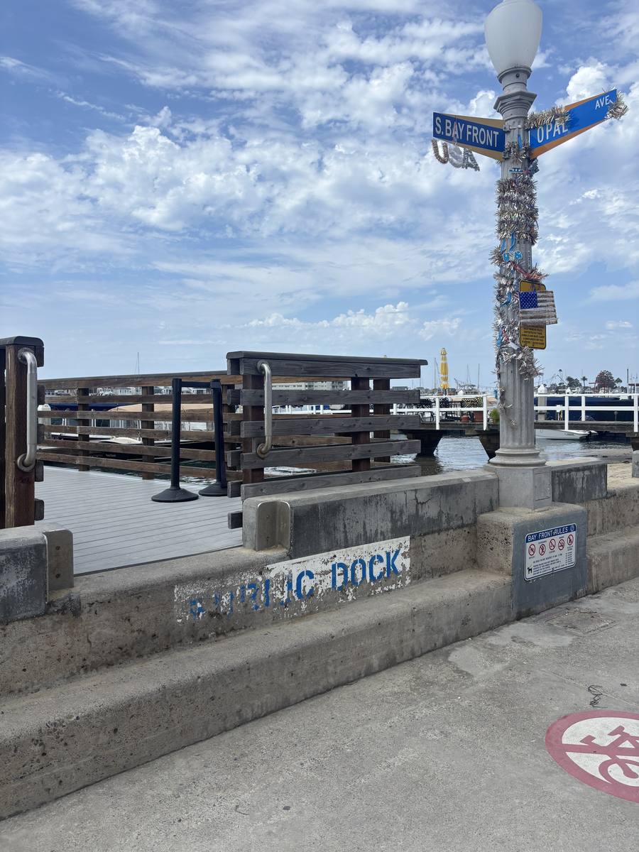 Public dock sign on South Bay Front, Balboa Island